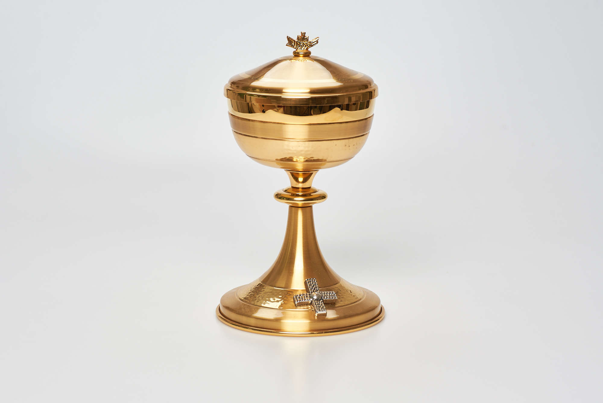 Pisside martellata satinata oro