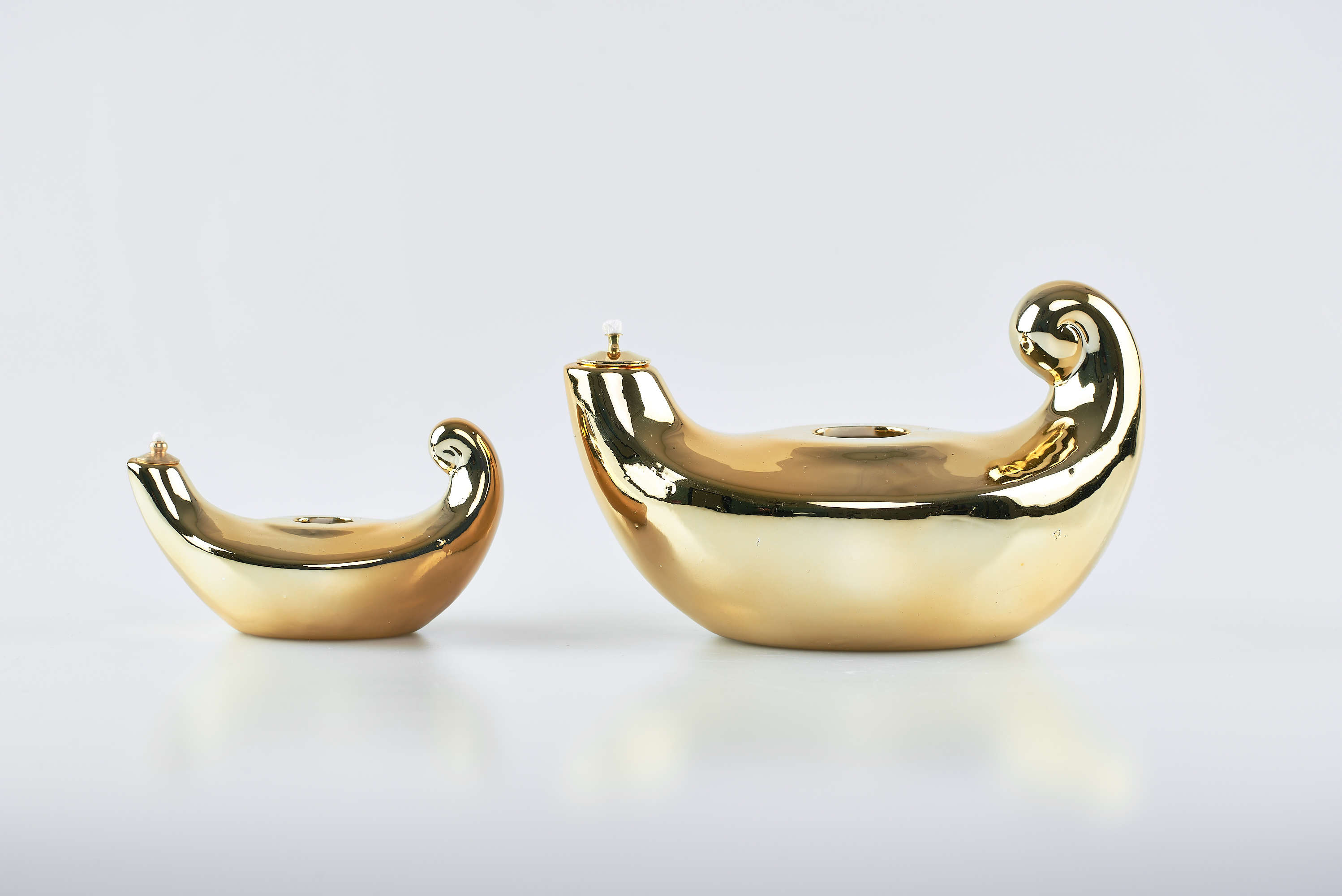 Lucerna in porcellana dorata oro fino