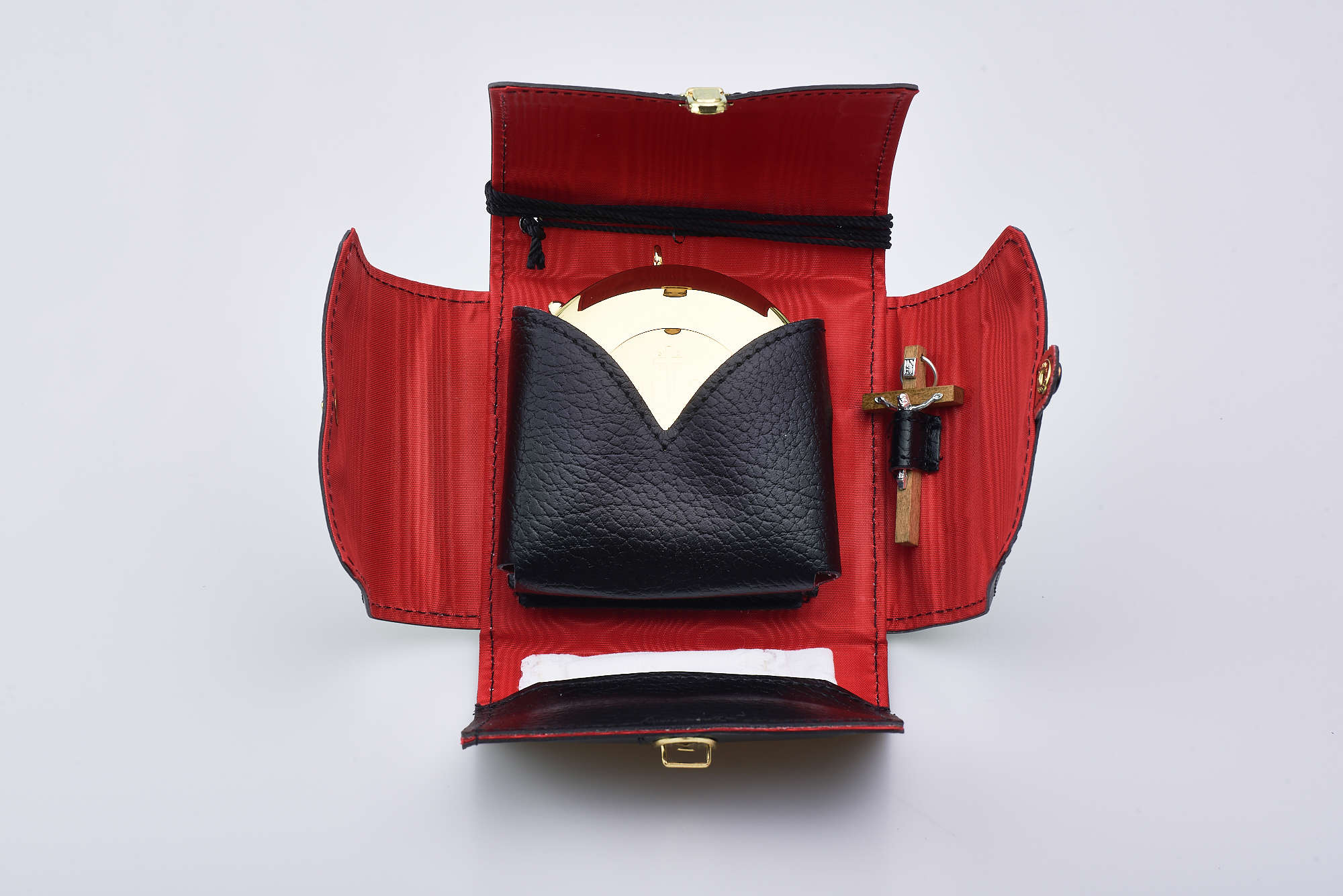 Pelle grana foca nero, con teca dorata Ø 9 cm