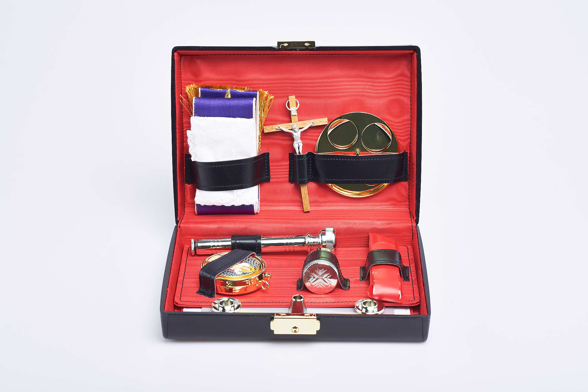 Rigido rivestimento in pelle, completo con altarino, candele e Viatici