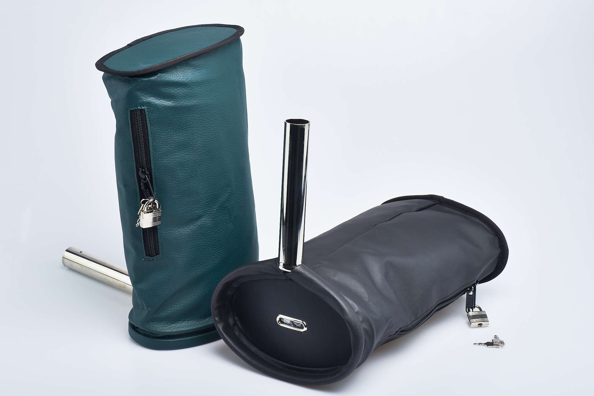 Borsa portaelemosina con lucchetto e piccola feritoia