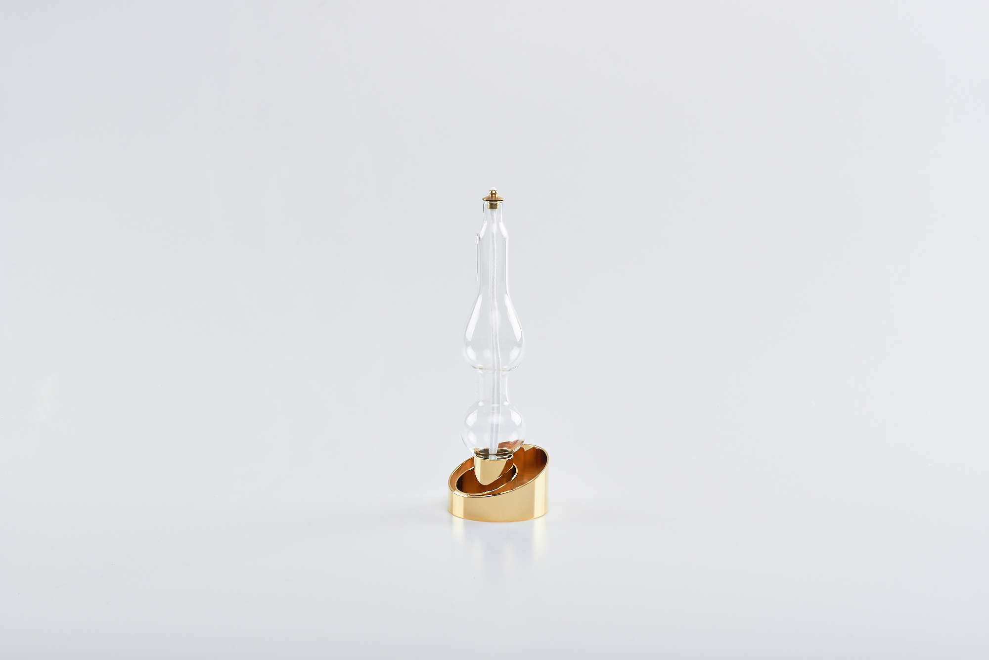 Lume iris a una fiamma