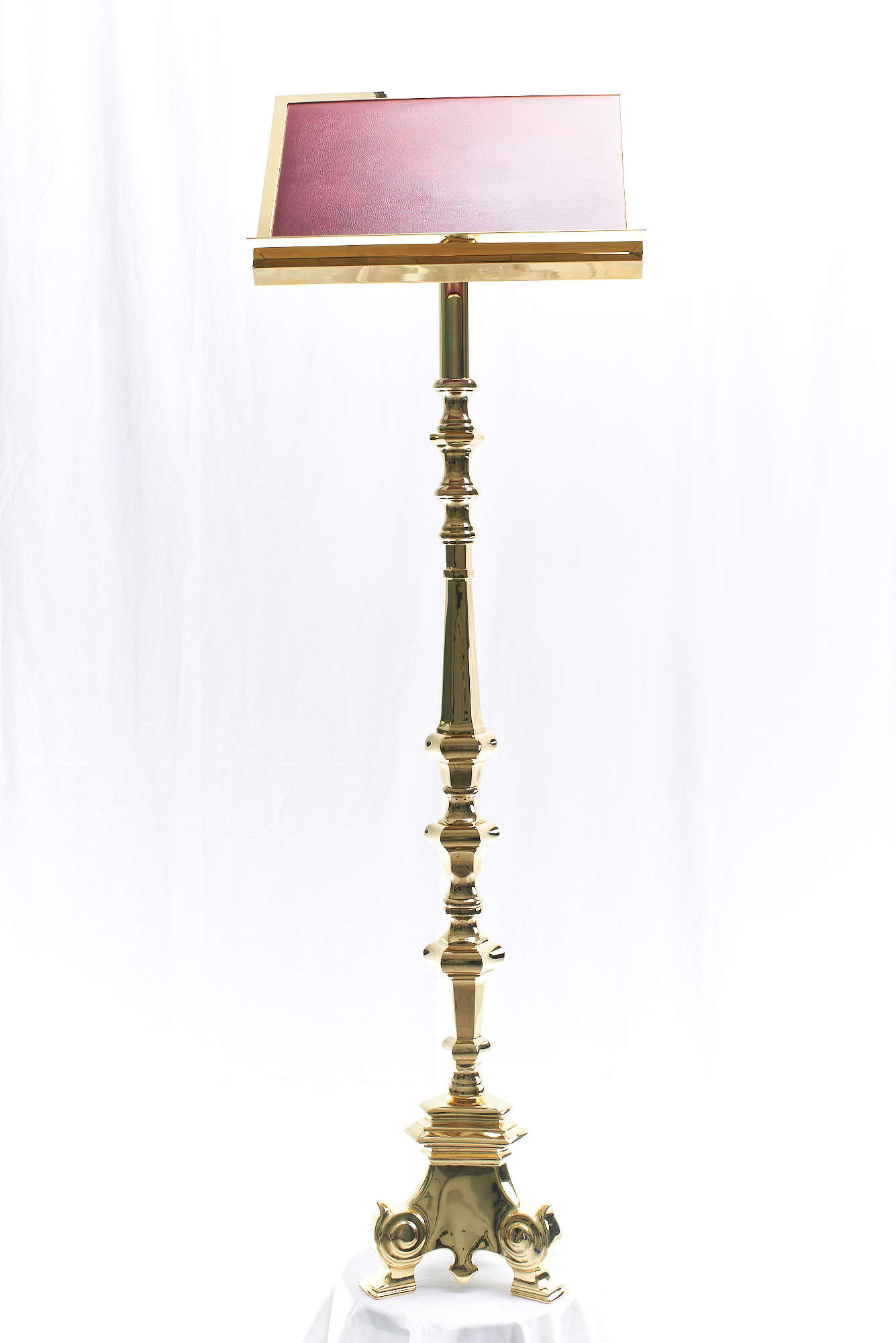 Leggio su barocco altezza minima 130cm